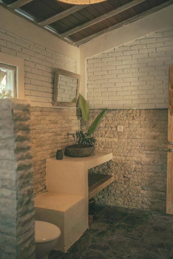 Cari Surf Camp & Studio'S Uluwatu Kültér fotó