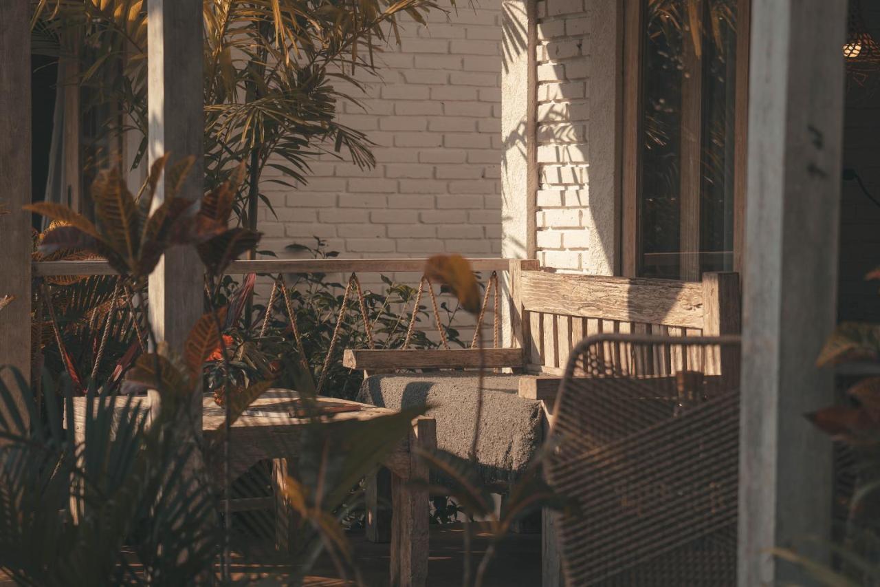 Cari Surf Camp & Studio'S Uluwatu Kültér fotó