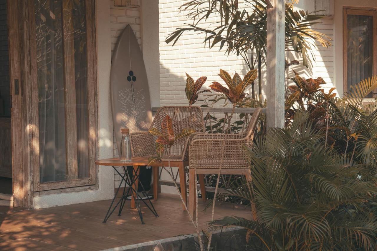 Cari Surf Camp & Studio'S Uluwatu Kültér fotó